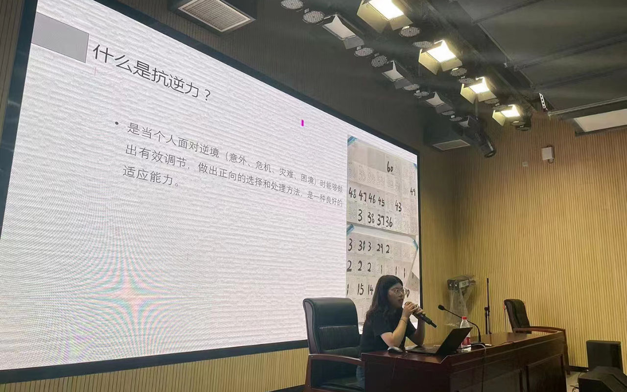 轮台董玉娣中学